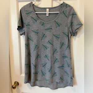 Size XS women’s sleeping T-shirt with paper plane design